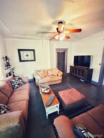 $215,000 | 116 East Ross Street, Palmyra, MO 63461