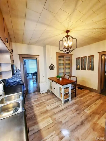 $215,000 | 116 East Ross Street, Palmyra, MO 63461