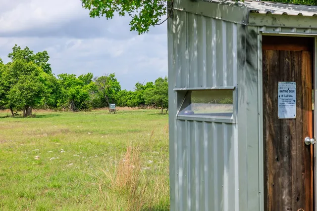 $1,095,000 | 2050 Adj Lane, Fredericksburg, TX 78624