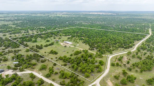 $1,095,000 | 2050 Adj Lane, Fredericksburg, TX 78624