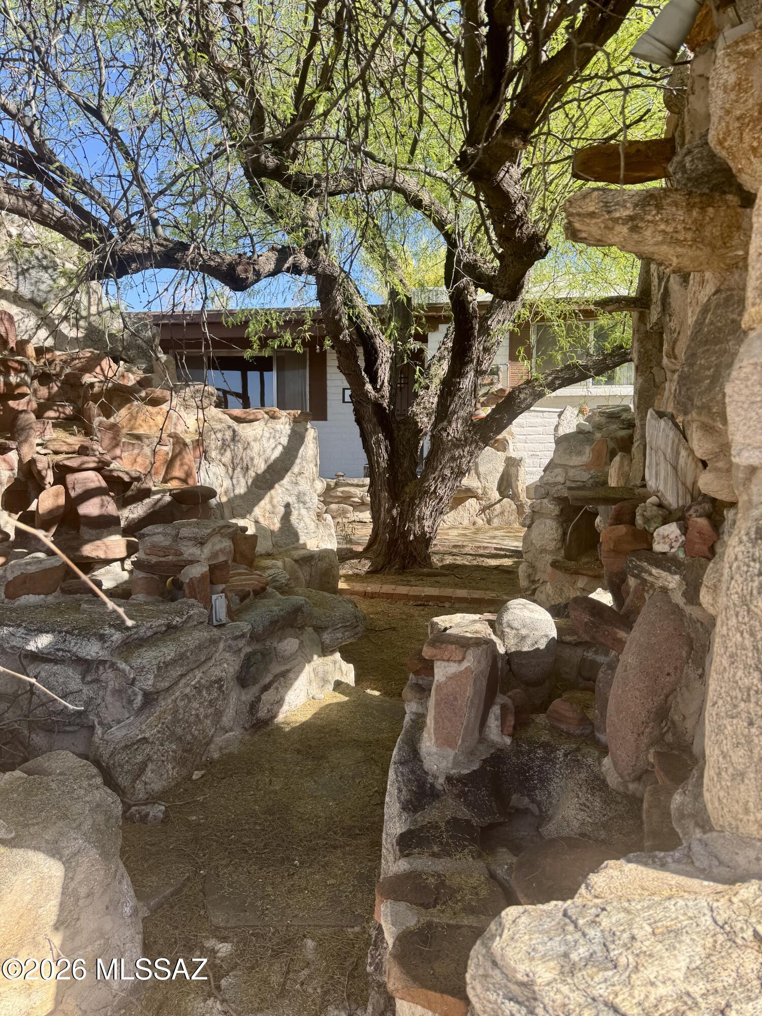 4415 North Swan Road Tucson, AZ 85718 - Photo 31 of 33 a view of backyard of house