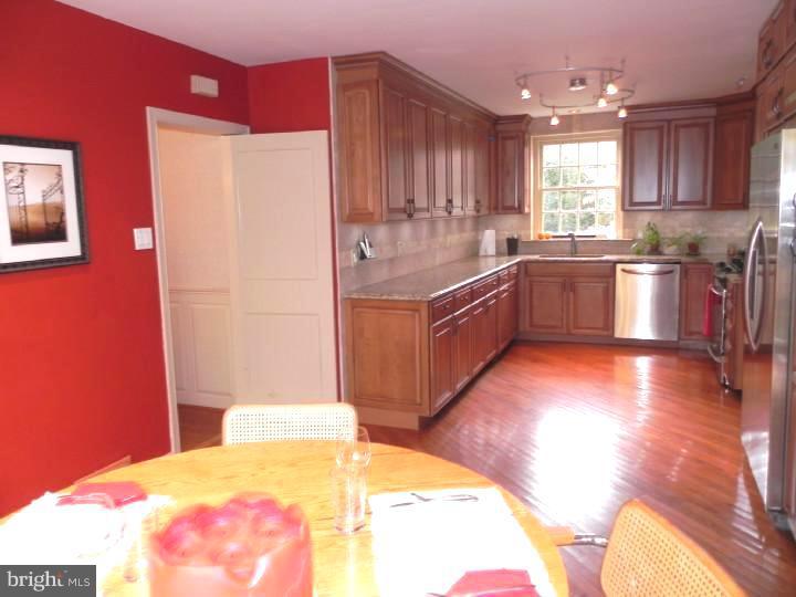 1121 Brynlawn Road Villanova, PA 19085 - Photo 14 of 25 Kitchen