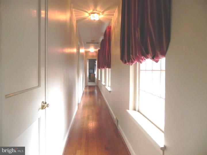 1121 Brynlawn Road Villanova, PA 19085 - Photo 18 of 25 Hallway