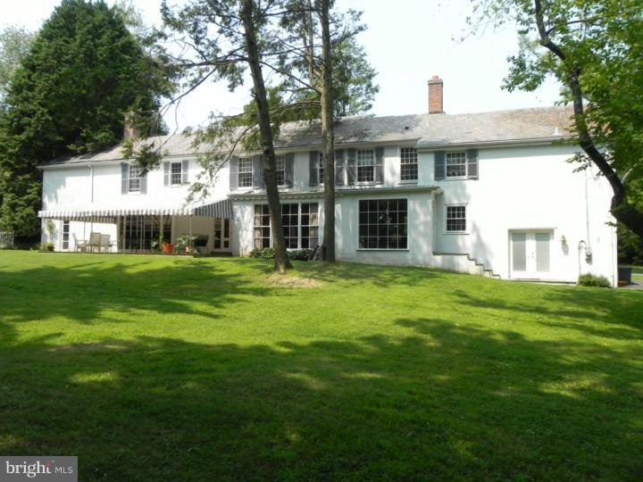 1121 Brynlawn Road Villanova, PA 19085 - Photo 7 of 25 Exterior Back