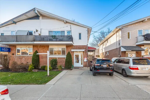 $1,249,000 | 151-42 82nd Street | Lindenwood