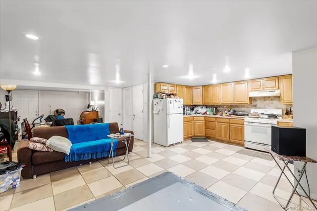 a view of a back yard of the house