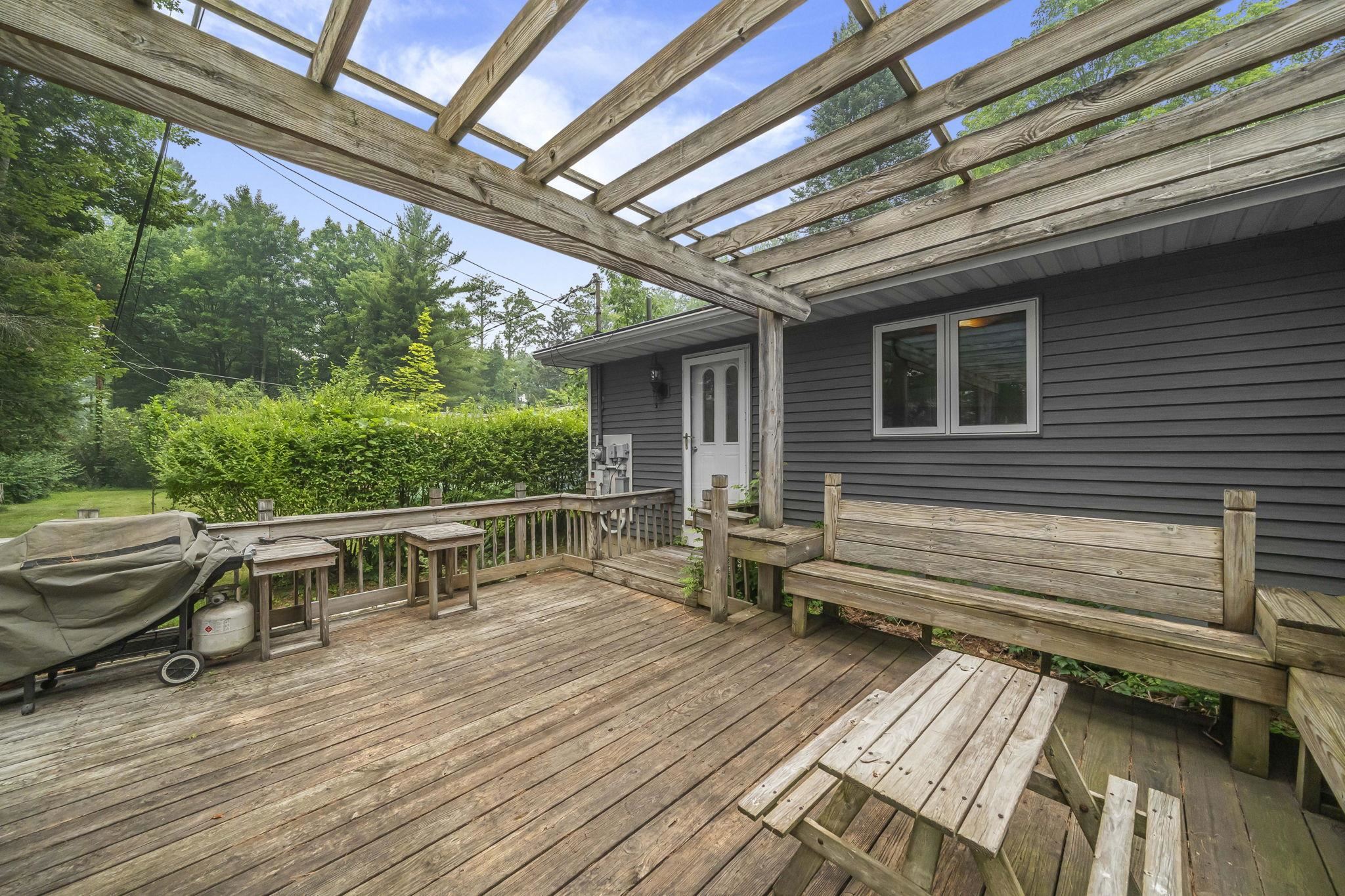 6586 Betsie River Road Interlochen, MI 49643 - Photo 33 of 42 1948362-5c0835ce-9fb2-4729-acd7-28e0941e281a.JPG