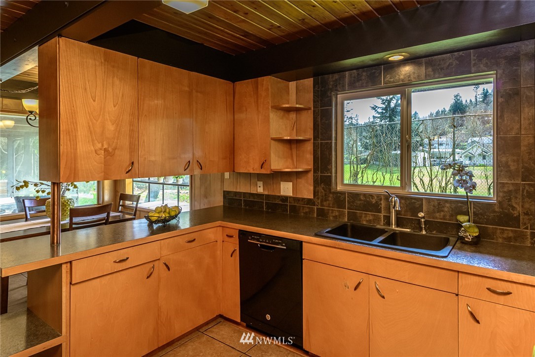 2507 Link Court Southwest Olympia, WA 98512 - Photo 8 of 33