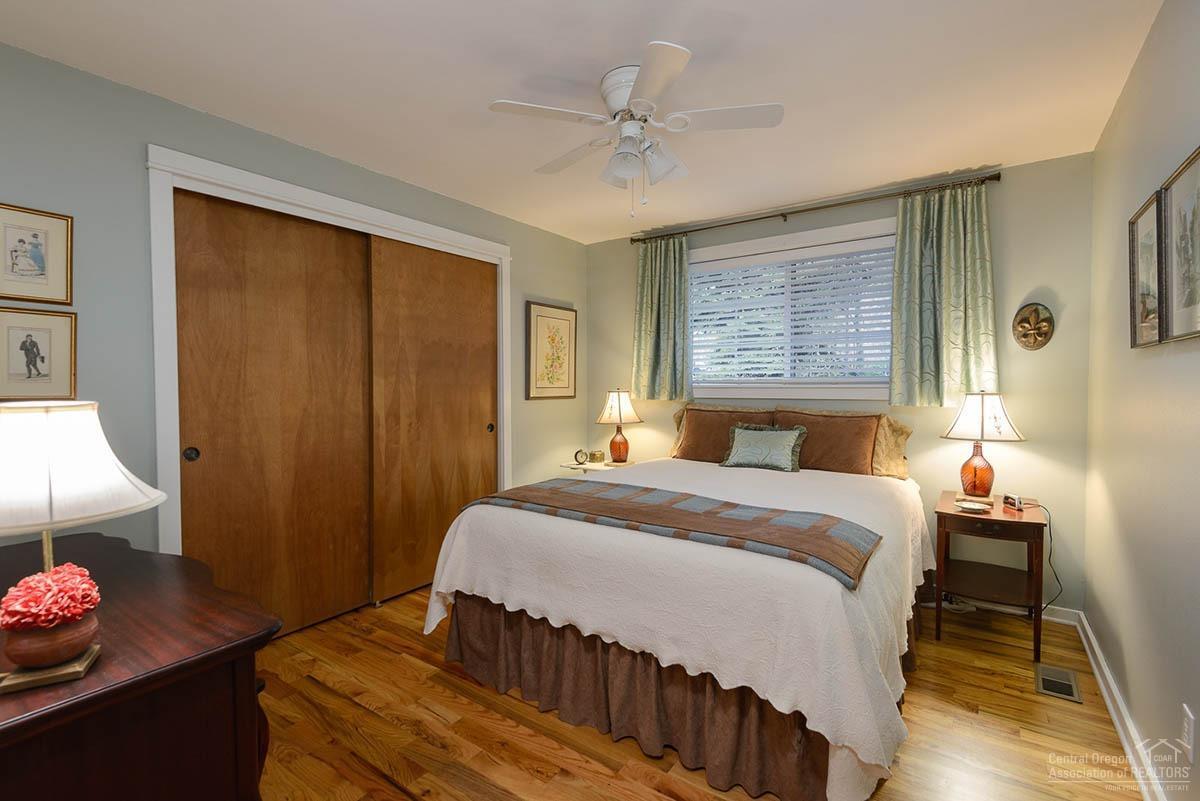 20235 Rae Road Bend, OR 97702 - Photo 12 of 23 Additional Photo