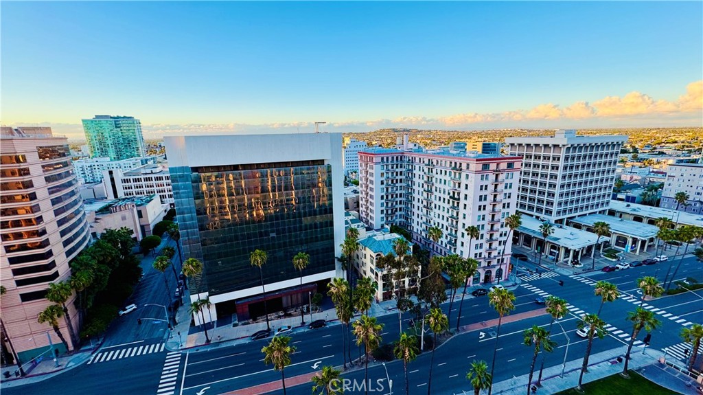 488 East Ocean Boulevard, Unit 1706 Long Beach, CA 90802 - Photo 9 of 14 a view of city from balcony with outdoor seating