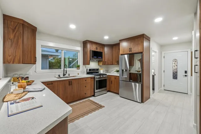 $950,000 | 330-330 Melven Court, San Leandro, CA 94577