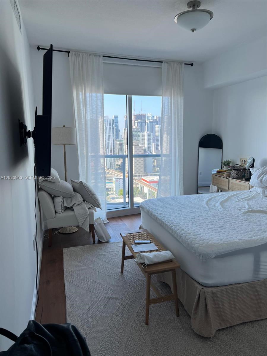 185 Southwest 7th Street, Unit 3209 Miami, FL 33130 - Photo 10 of 54
