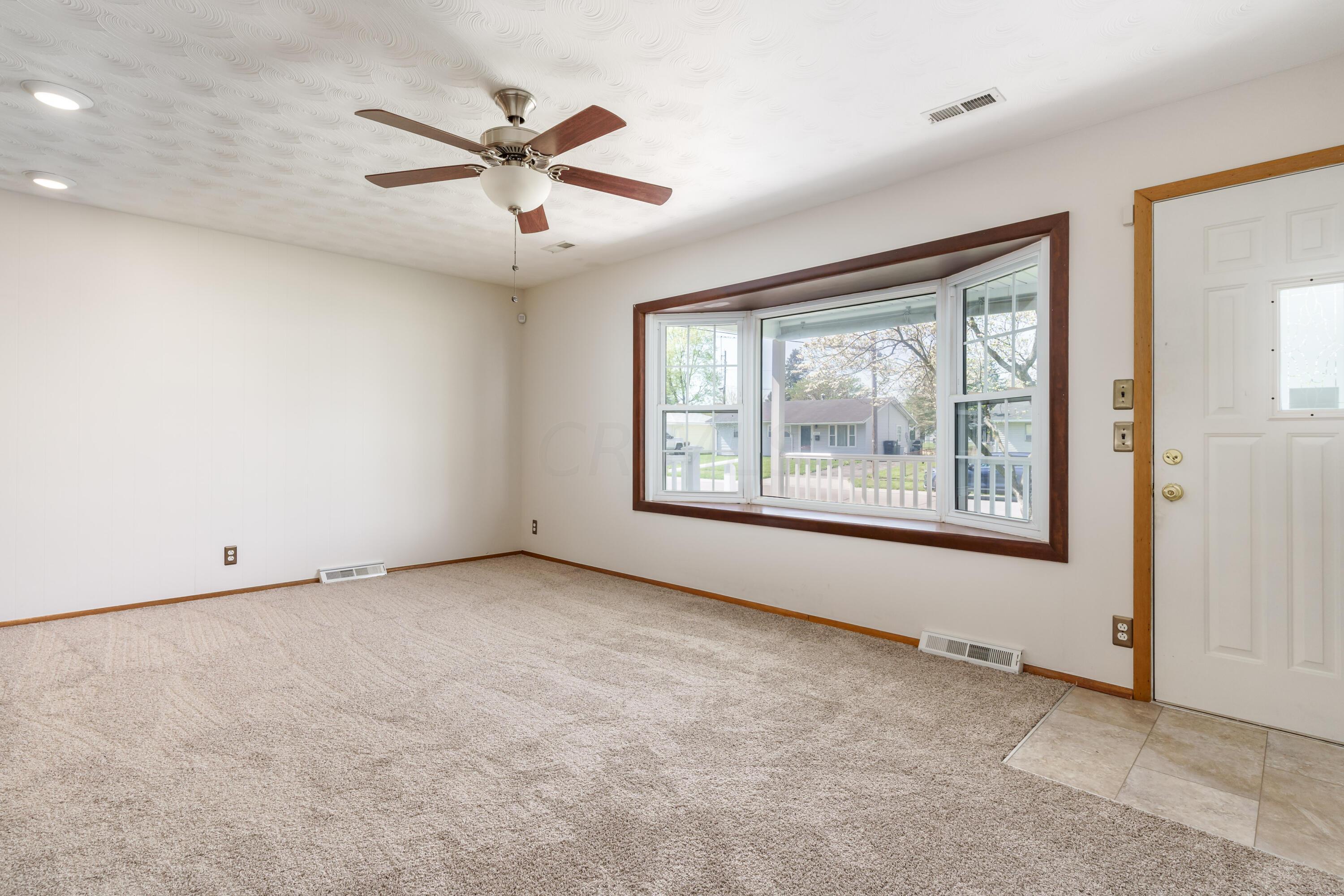 250 Walden Road Heath, OH 43056 - Photo 8 of 40 250 Walden Rd_08