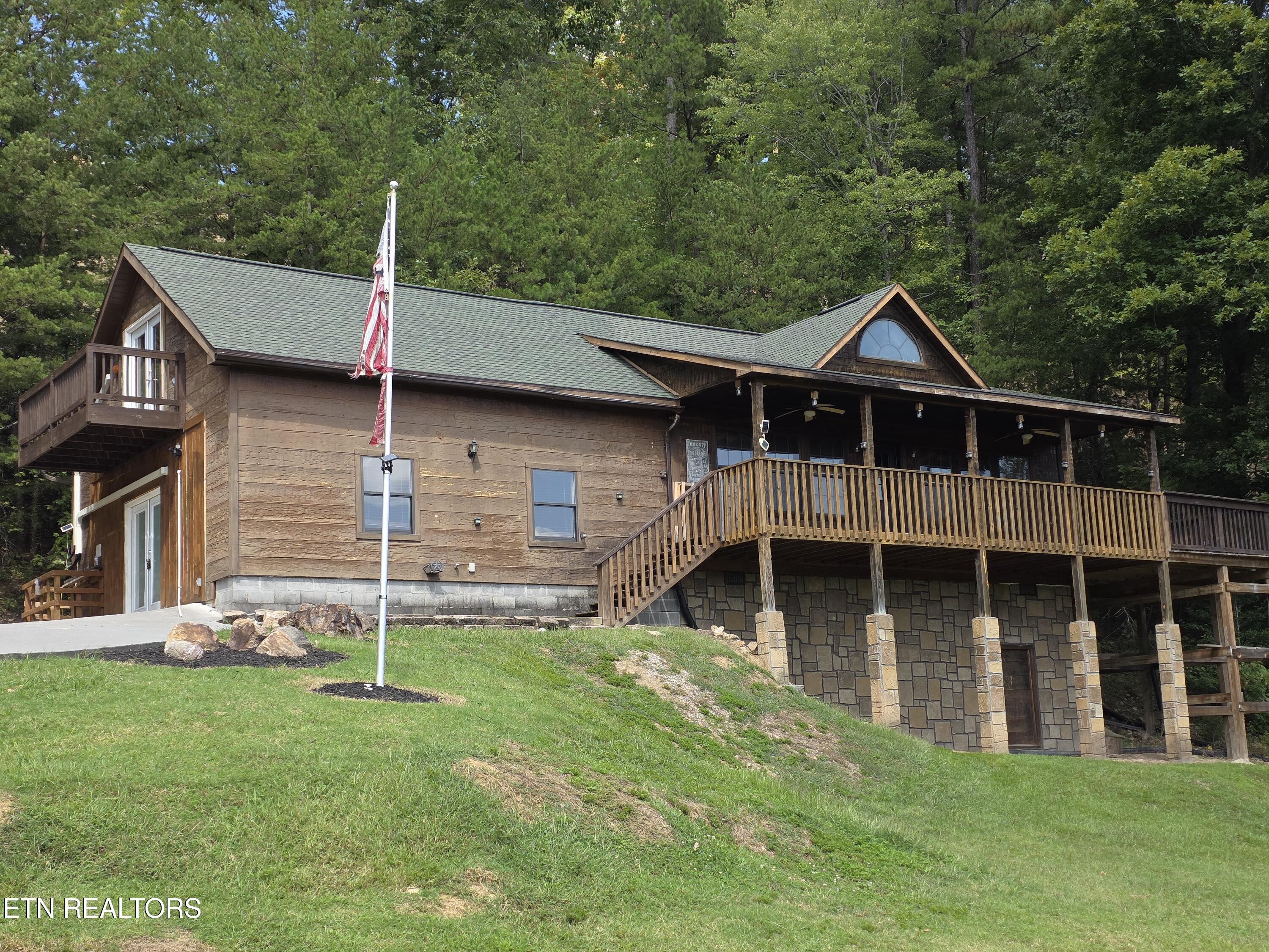 2560 Goose Gap Road Sevierville, TN 37876 - Photo 2 of 27 Front view