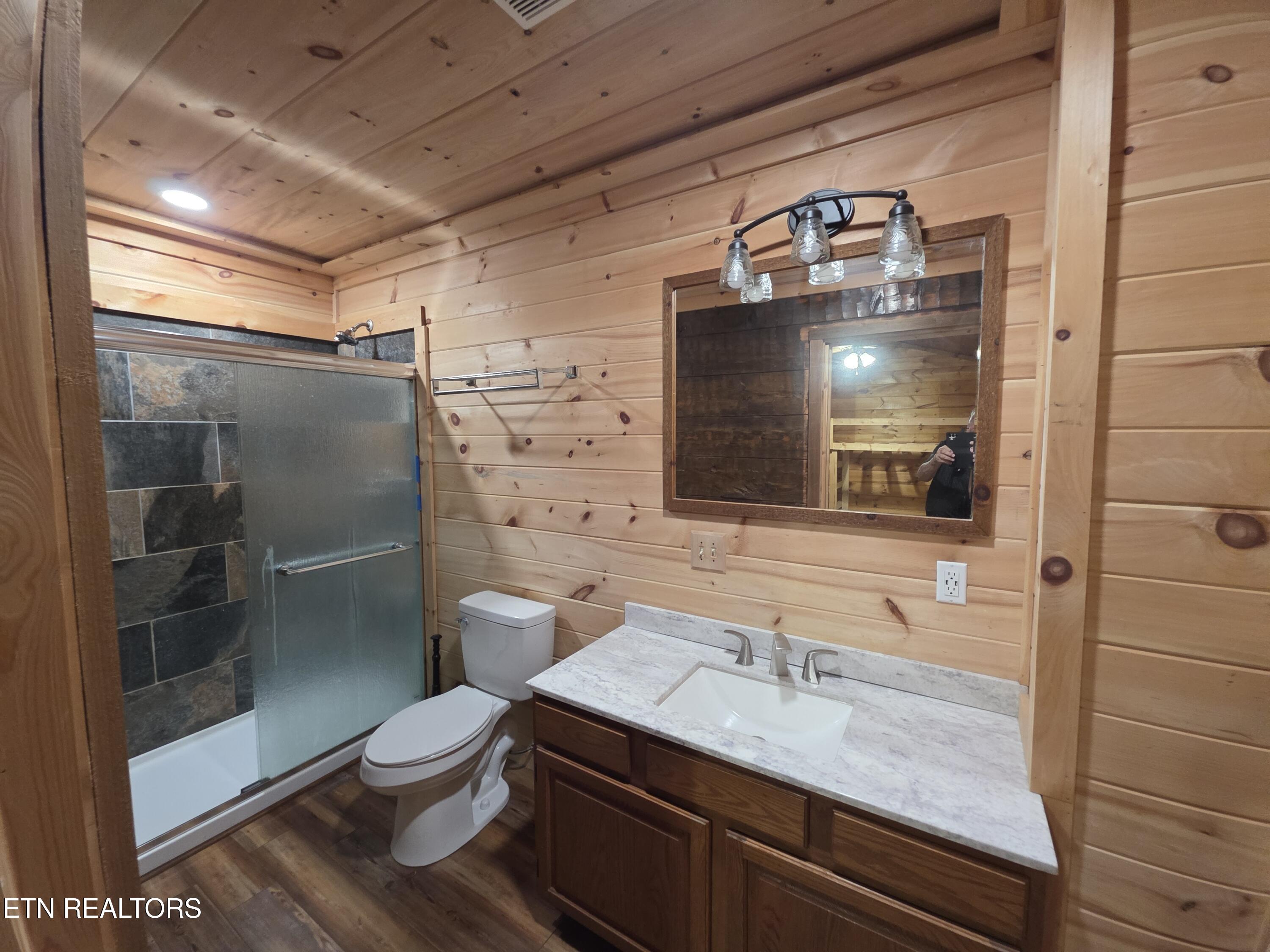 2560 Goose Gap Road Sevierville, TN 37876 - Photo 6 of 27 Bath # 2 -1