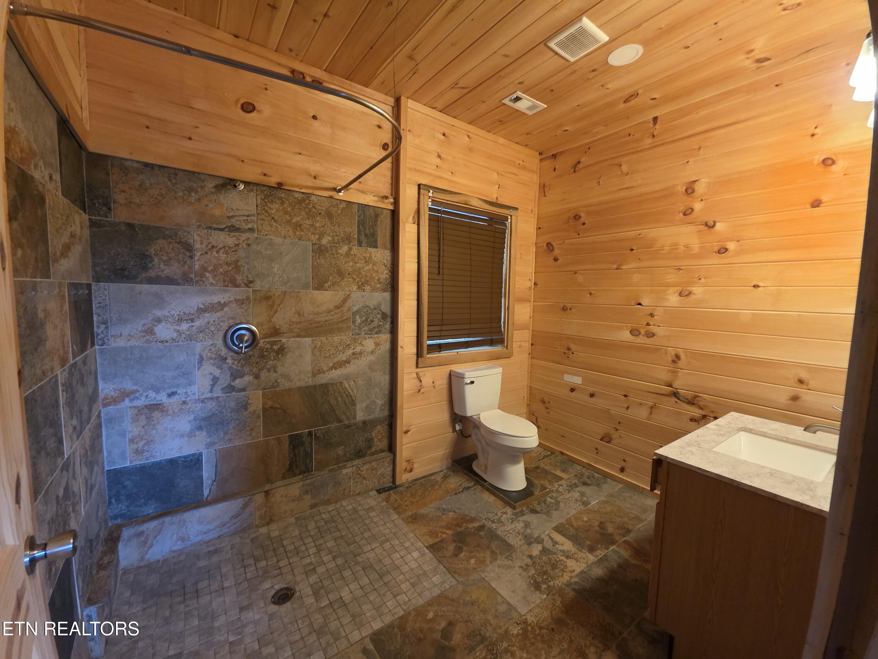 2560 Goose Gap Road Sevierville, TN 37876 - Photo 8 of 27 Bath # 3