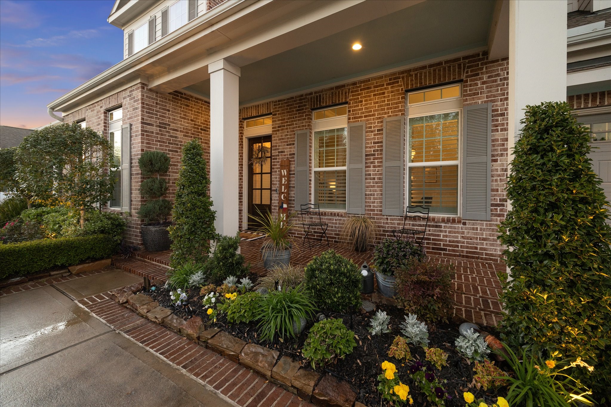 a view of a house with a garden