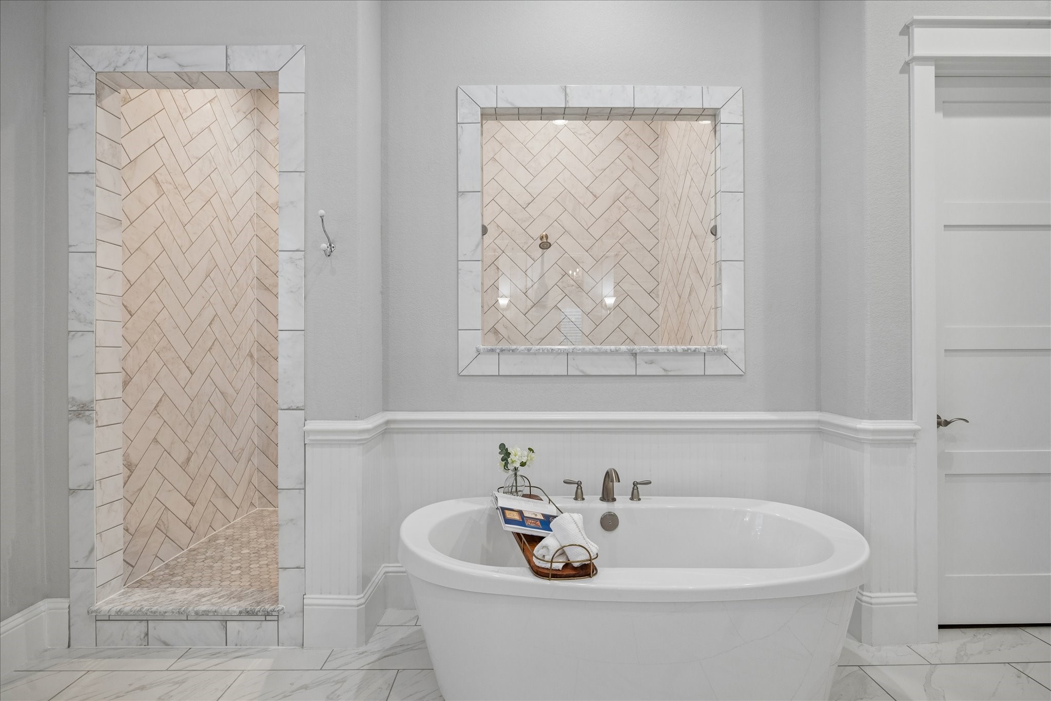 2223 Blue Duck Lane Conroe, TX 77384 - Photo 23 of 38 a bathroom with a sink and a bathtub