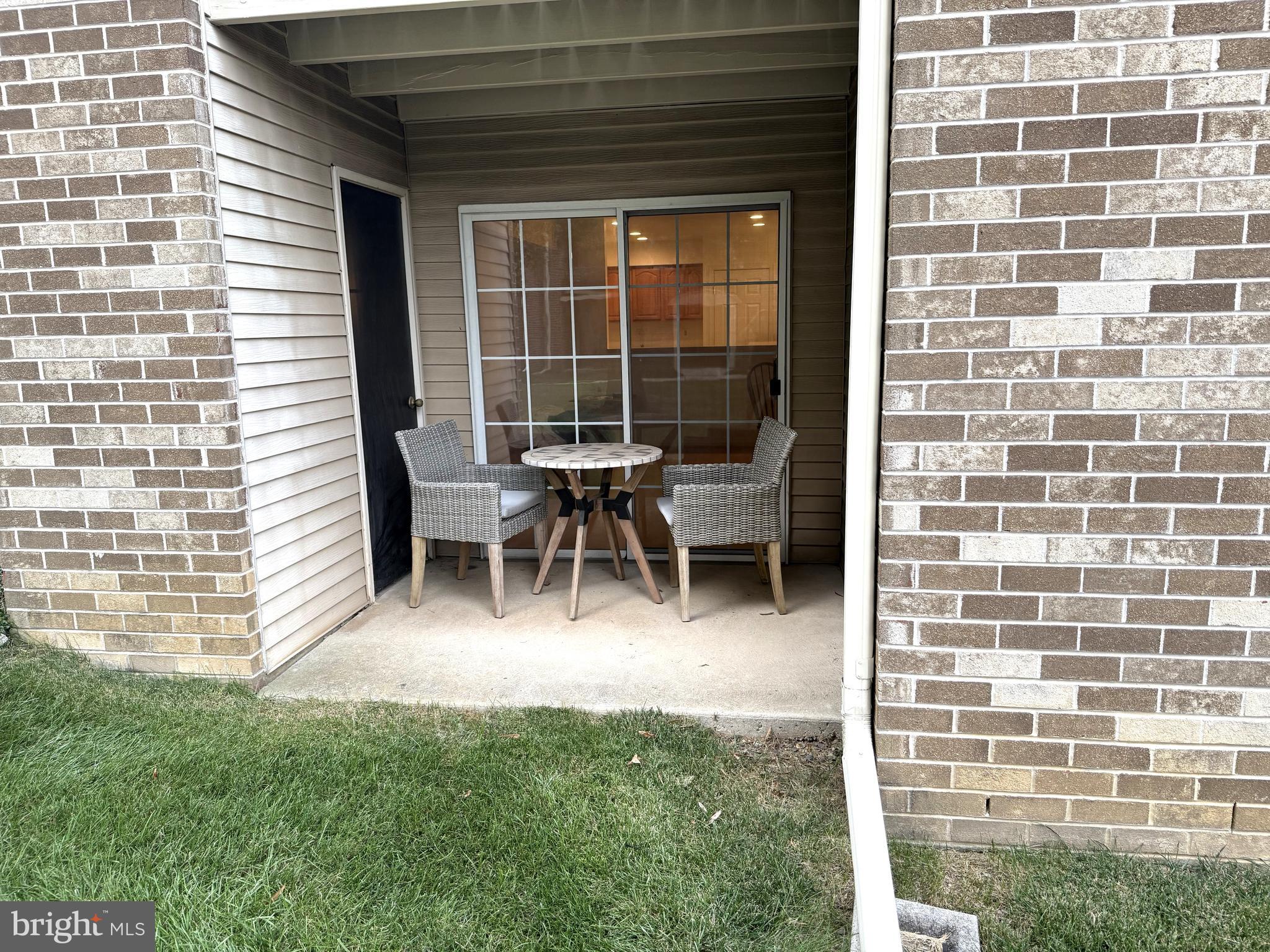 61 Ramsgate Court Blue Bell, PA 19422 - Photo 2 of 8