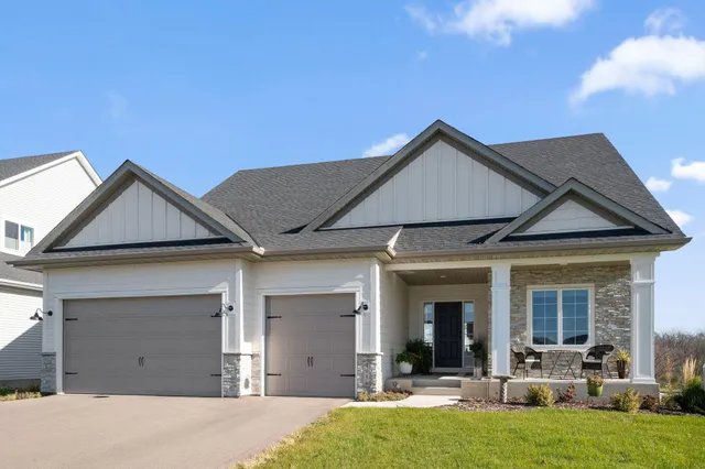 $799,900 | 4956 Minnesota Street Southeast, Prior Lake, MN 55372