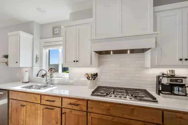 $799,900 | 4956 Minnesota Street Southeast, Prior Lake, MN 55372