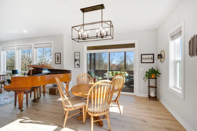 $799,900 | 4956 Minnesota Street Southeast, Prior Lake, MN 55372