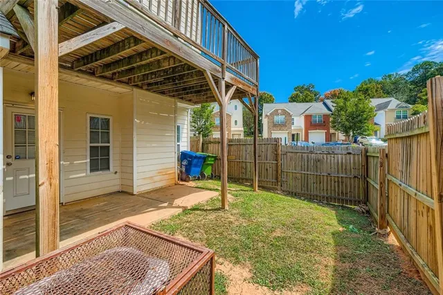 a view of outdoor space