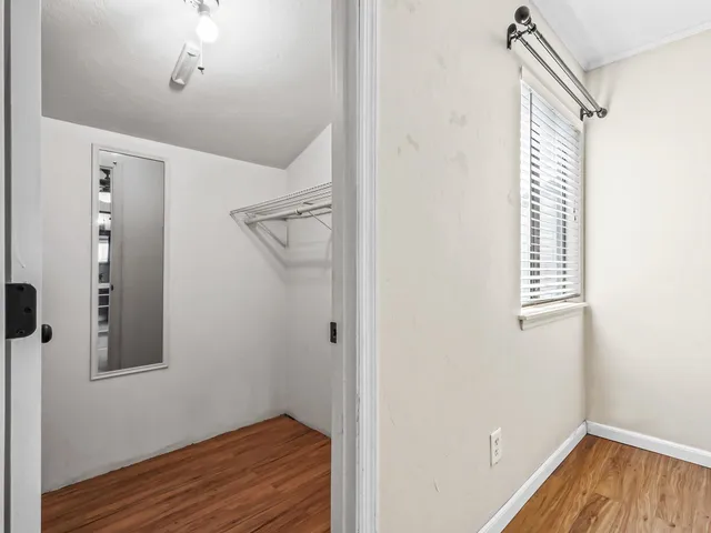 $200,000 | 1337 Airport Drive, Unit G5, Tallahassee, FL 32304