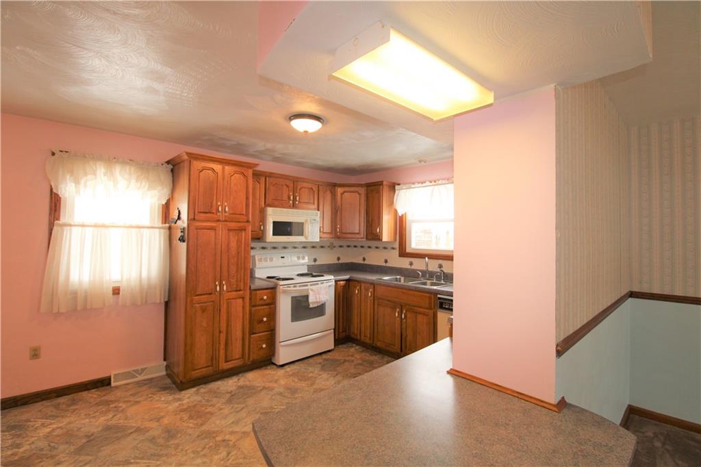 420 West Main Street Rural Valley, PA 16249 - Photo 7 of 20