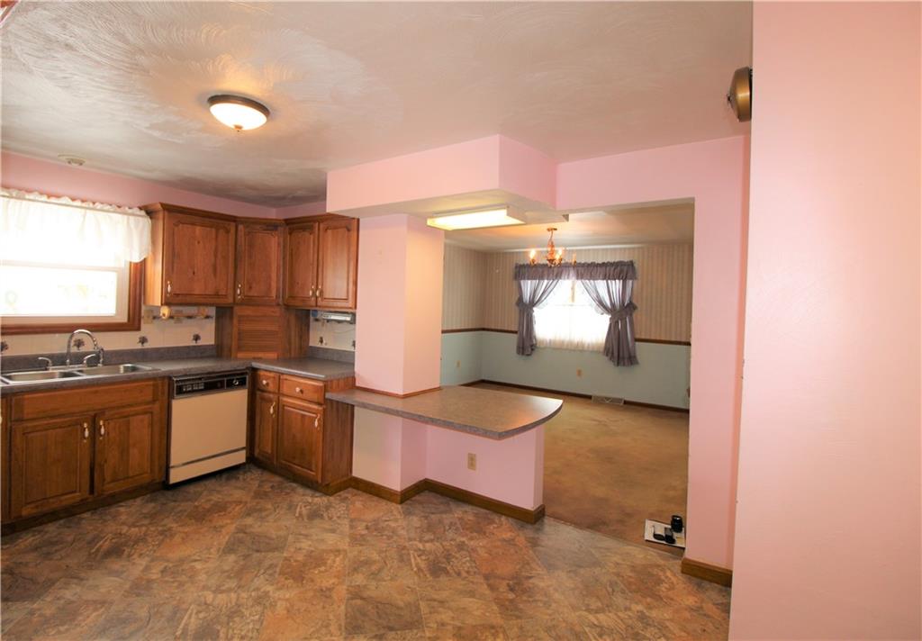 420 West Main Street Rural Valley, PA 16249 - Photo 8 of 20