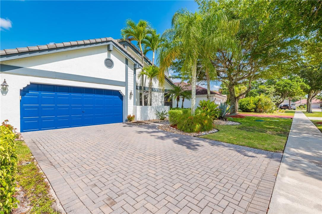 11086 Highland Circle Boca Raton, FL 33428 - Photo 3 of 52 Photo 3