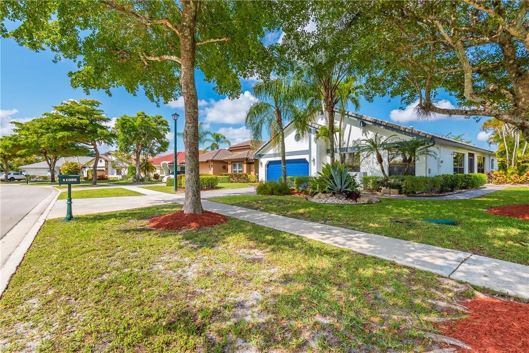 11086 Highland Circle Boca Raton, FL 33428 - Photo 6 of 52 Photo 6