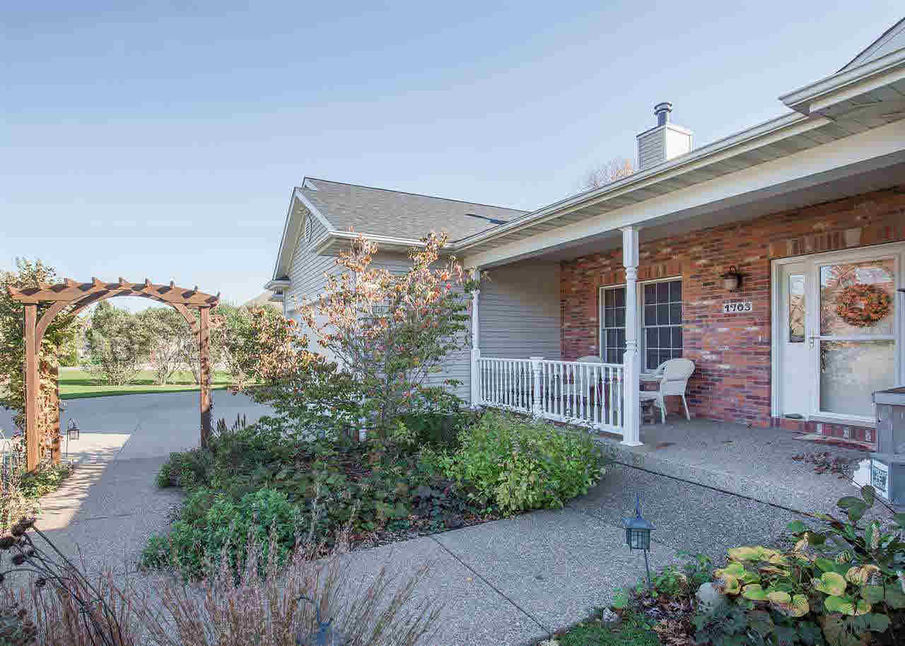 1703 Turkey Ridge Court Port Byron, IL 61275 - Photo 2 of 24 Gallery Image 2