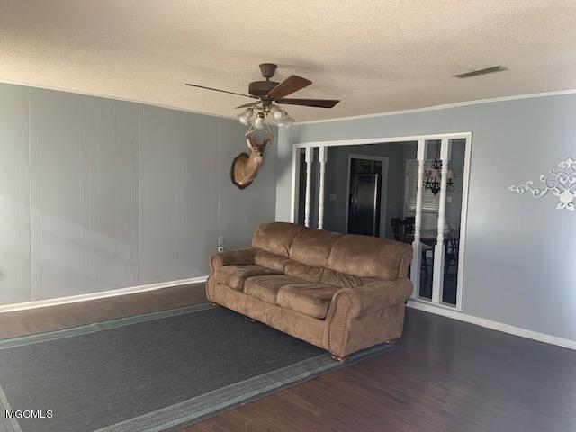 71 Evans Road Poplarville, MS 39470 - Photo 6 of 28 IMG_5633