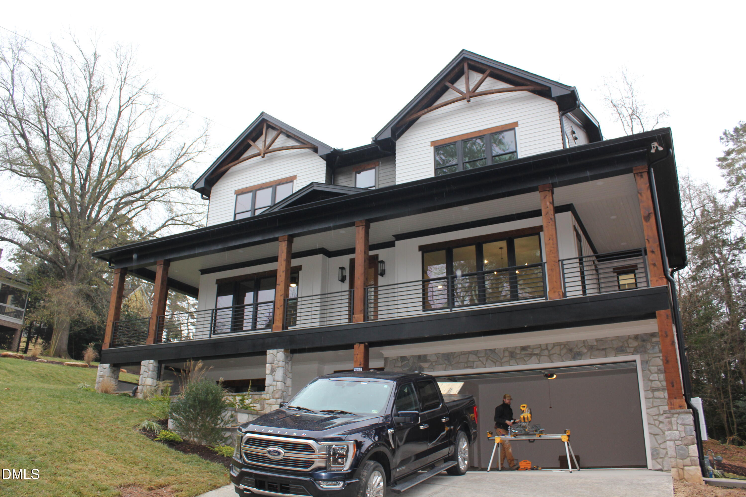 2907 Churchill Road Raleigh, NC 27607 - Photo 2 of 102 IMG_0755