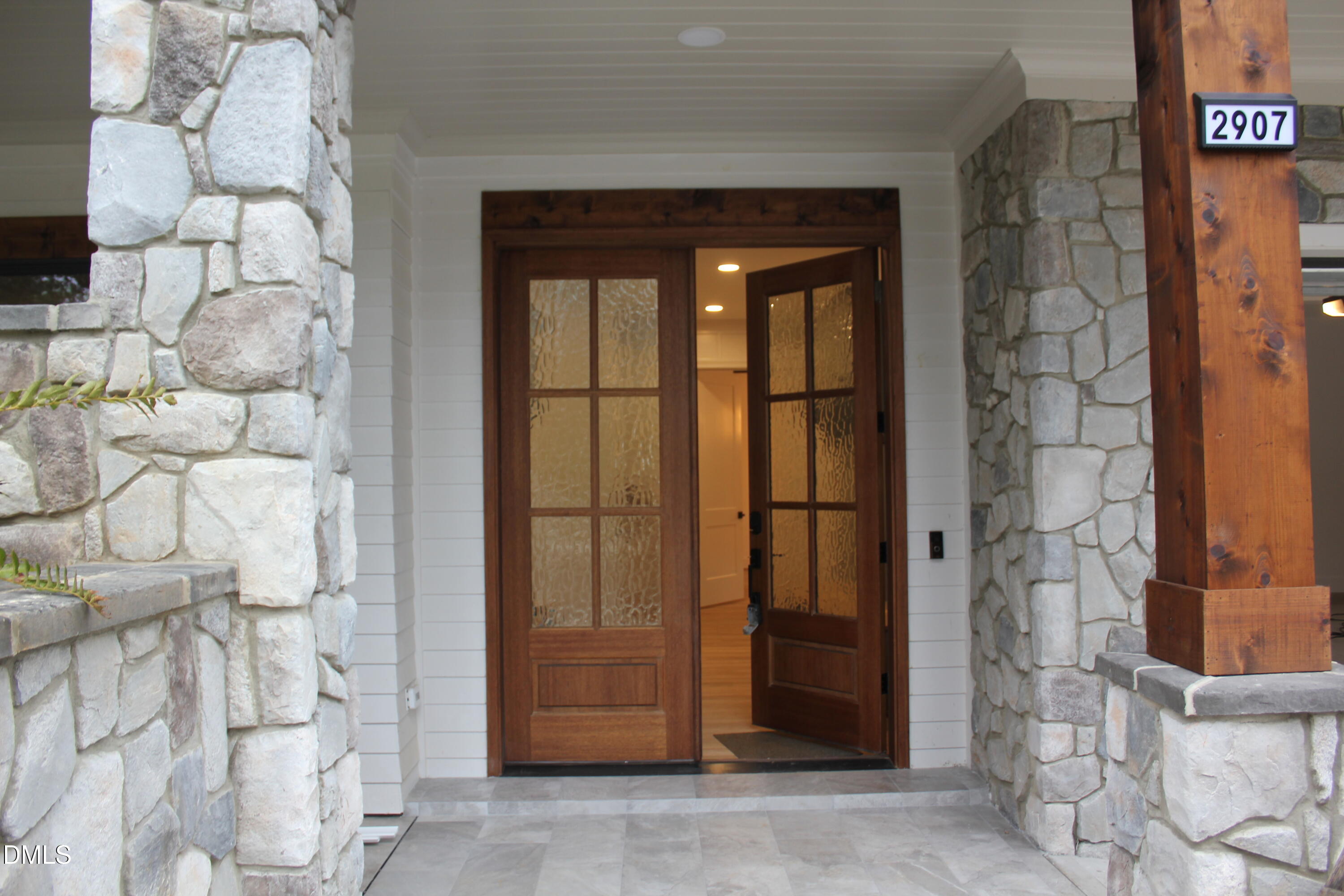 2907 Churchill Road Raleigh, NC 27607 - Photo 3 of 102 IMG_0733