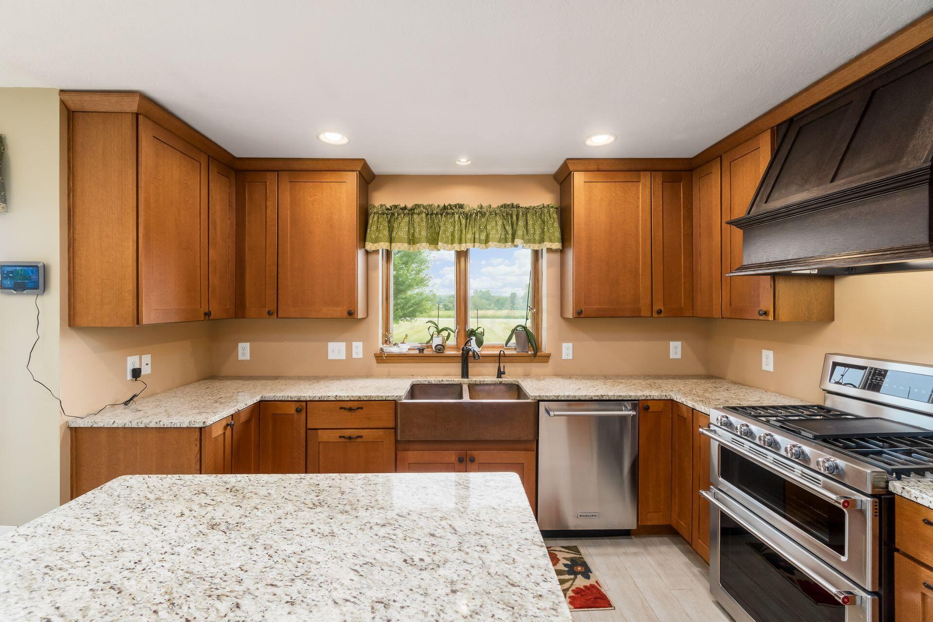 4465 Deeds Road Southwest Pataskala, OH 43062 - Photo 2 of 69 Kitchen