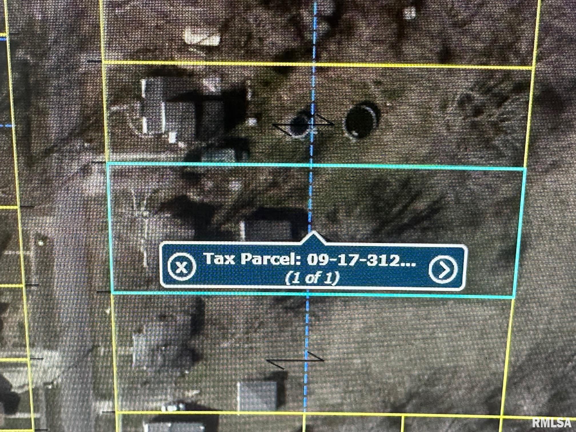 340 Pine Street Jacksonville, IL 62650 - Photo 1 of 4