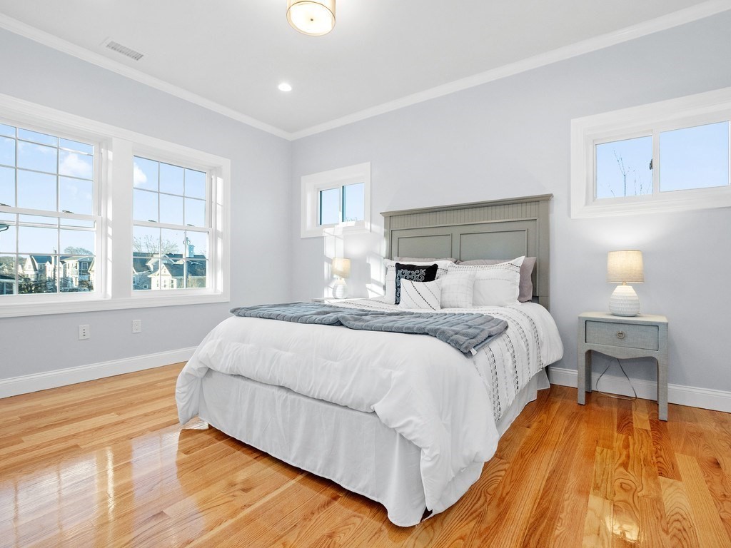 24 Tolman Street, Unit 2 Waltham, MA 02453 - Photo 12 of 33