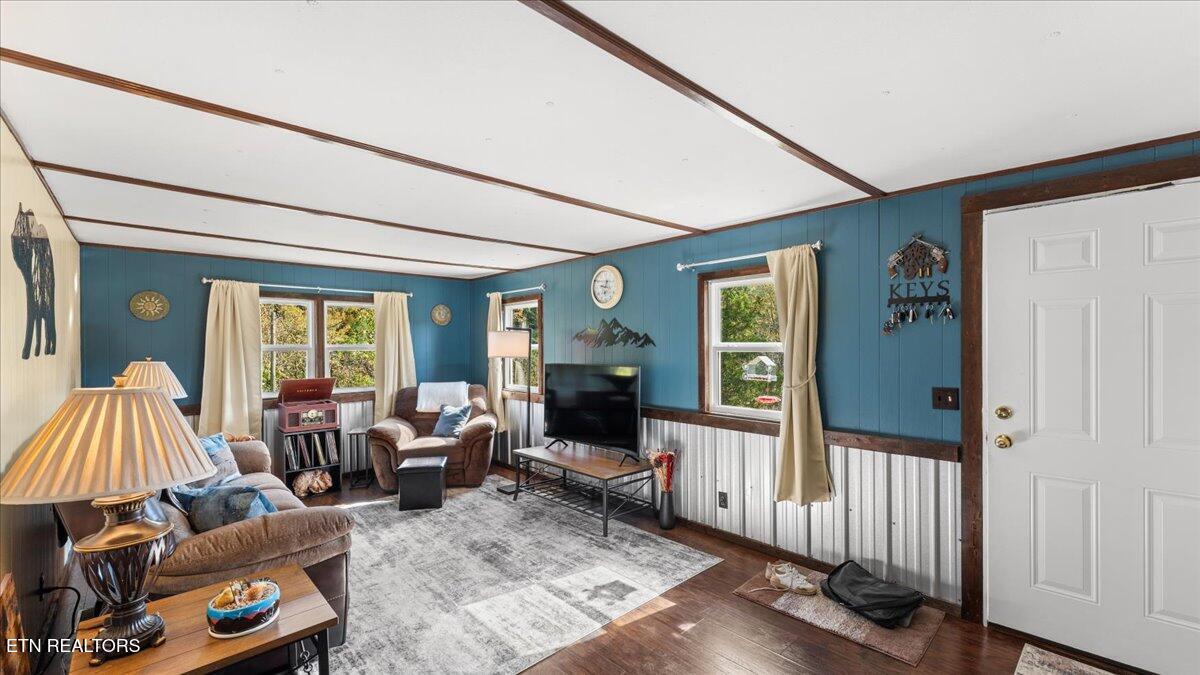 1501 Dockery Hollow Road Sevierville, TN 37876 - Photo 8 of 35 08-Living Room