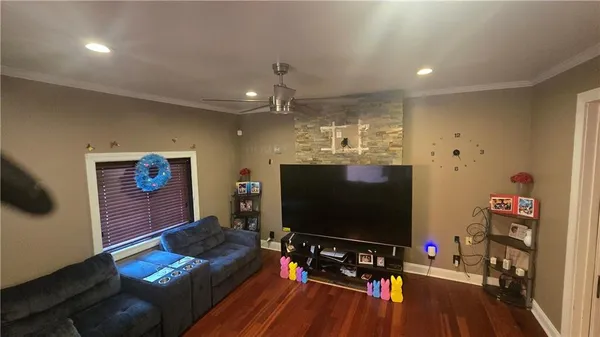 $130,000 | 1003 Spring Street, Braddock, PA 15104