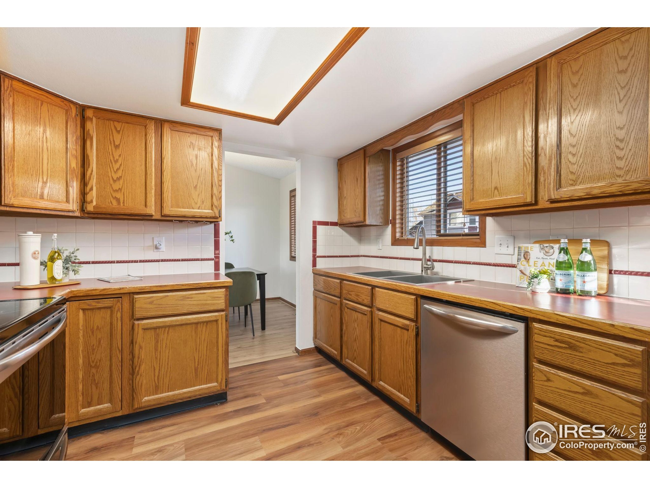 2014 Red Cloud Road Longmont, CO 80504 - Photo 7 of 30