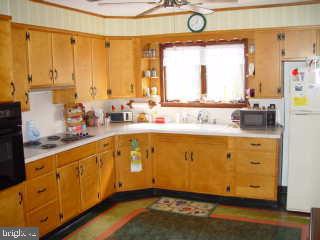 501 Lampeter Road Lancaster, PA 17602 - Photo 4 of 5 Gallery Image 4