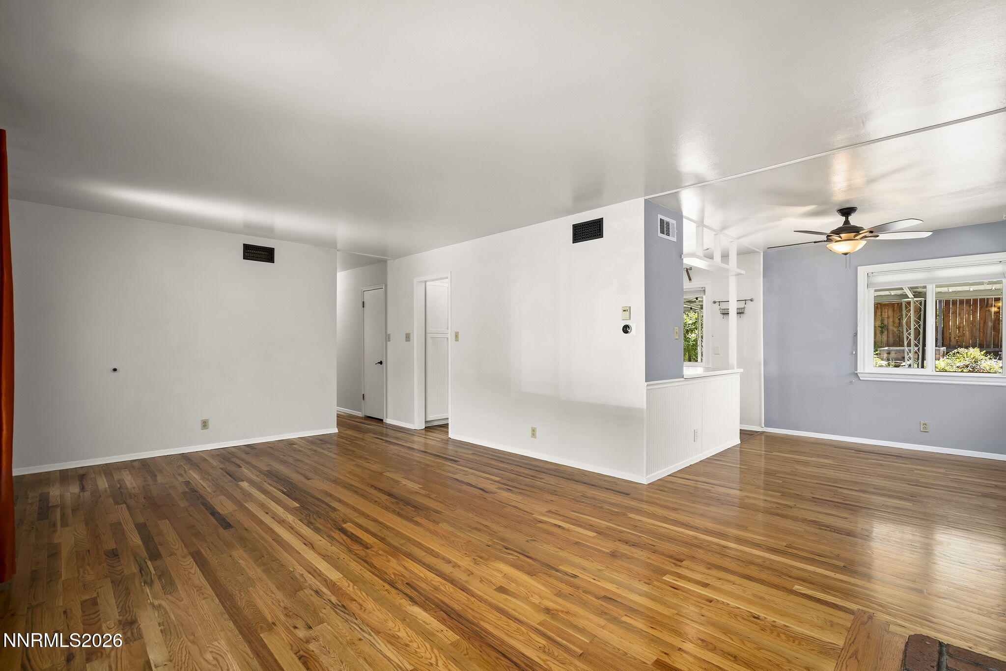 865 Munley Drive Reno, NV 89503 - Photo 7 of 22 7-web-or-mls-_DSC4616