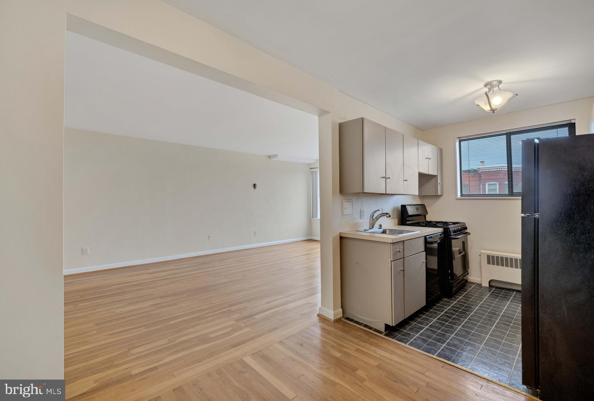 305 C Street Northeast, Unit 302 Washington, DC 20002 - Photo 20 of 26