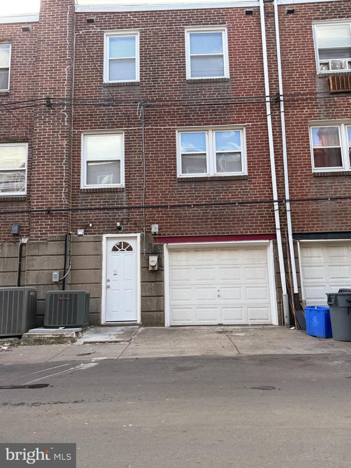 1353 Fanshawe Street Philadelphia, PA 19111 - Photo 35 of 41 a front view of a building