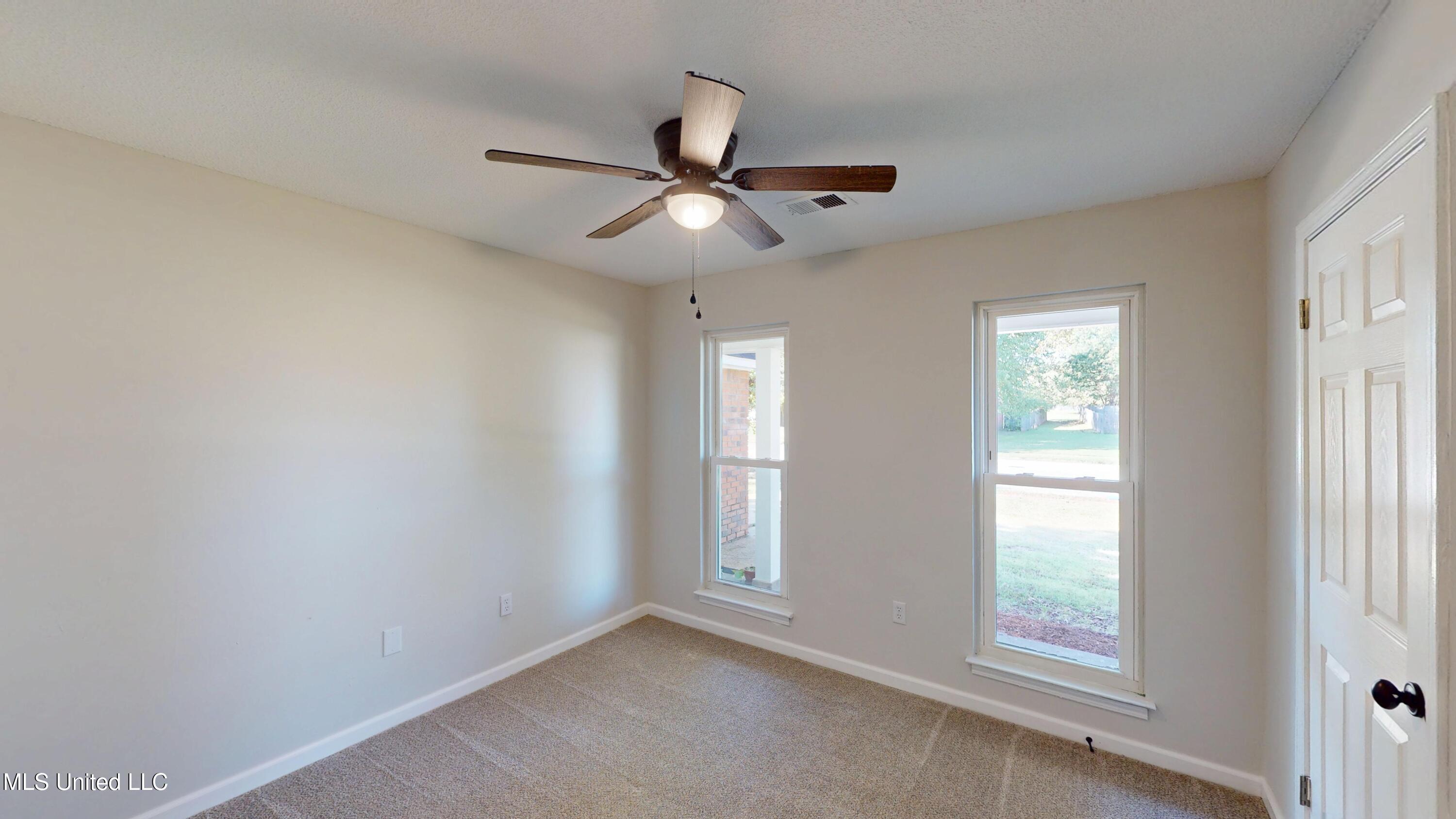 6500 Sandhurst Road Horn Lake, MS 38637 - Photo 15 of 24 6500-Sandhurst-Rd-10022025_103041