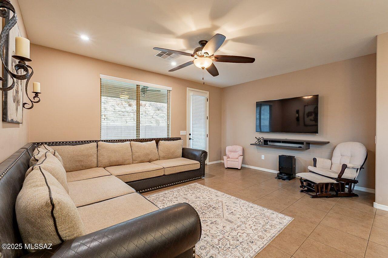 39003 South Running Roses Lane Saddlebrooke, AZ 85739 - Photo 3 of 35 Gallery Image 3