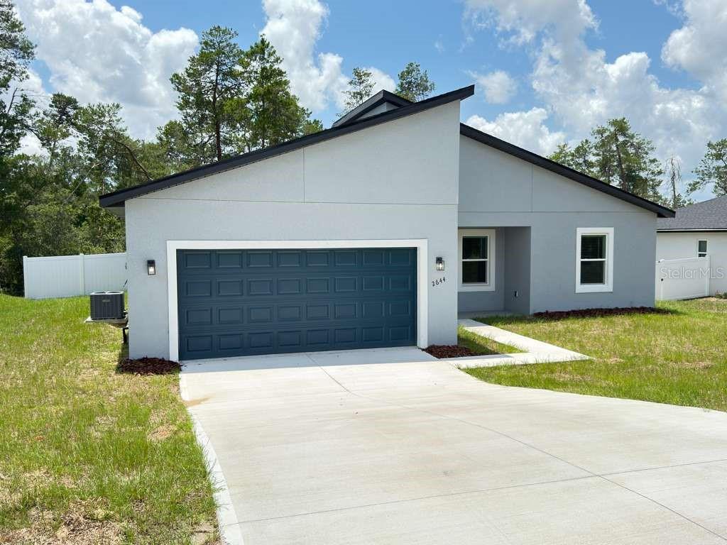 2644 Southwest 162nd Street Road Ocala, FL 34473 - Photo 3 of 48