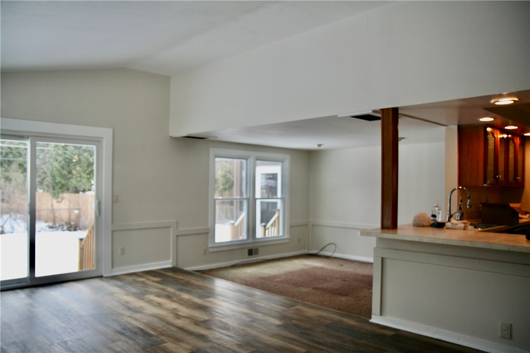 120 Sydenham Road Irondequoit, NY 14609 - Photo 19 of 41